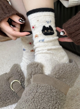 冬日花朵猫咪羊毛袜~毛绒绒过冬！10.5%羊毛含量~花朵猫咪泰可爱~