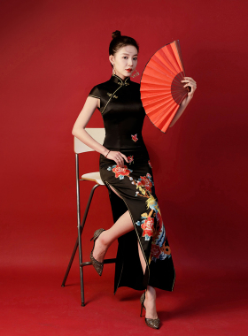 紫缘萱高端中国风改良旗袍刺绣模特走秀团体舞台演出服黑色民族风