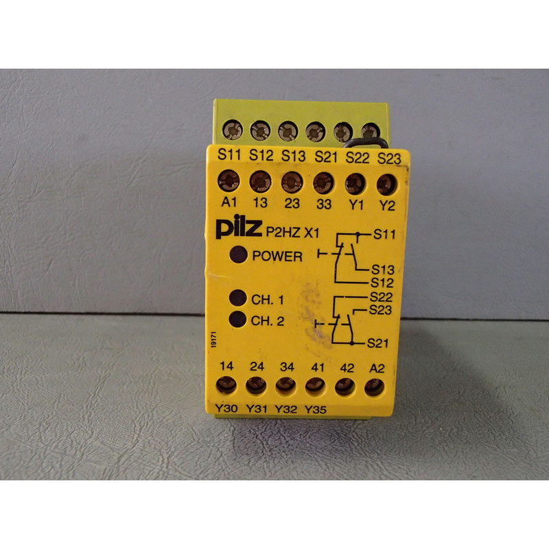 774438 - Pilz - 774438/P2HZ-X1 3S/1? Relè Di Sicurezza Used
