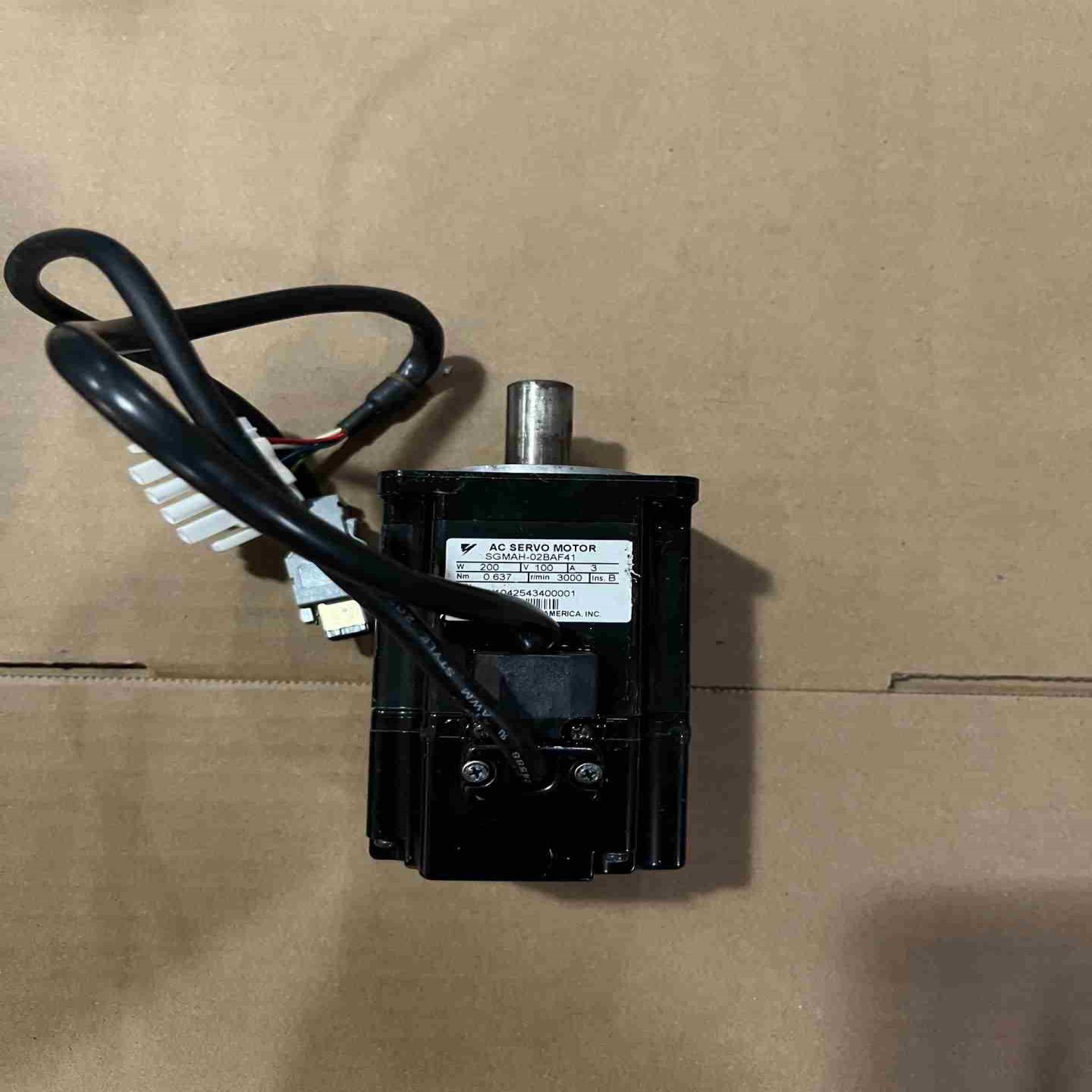SGMAH-02BAF41 安川伺服电机议价
