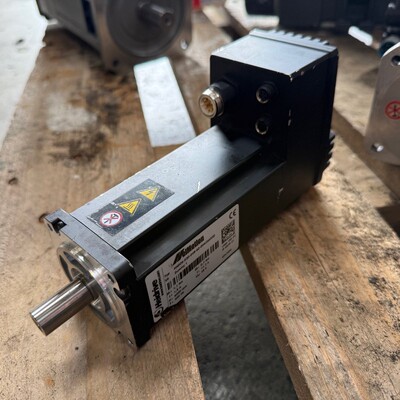 1x HeiMotion Heidrive HMD06-020-048-60-00M2MXXX0 Servomotor