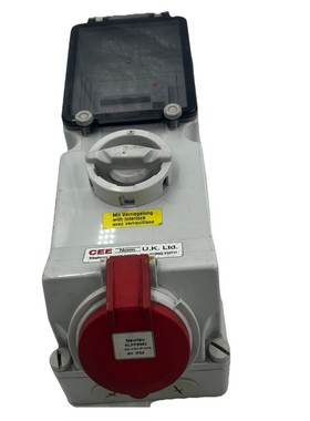 CEE NORM C4440030 INTERLOCKED WALL CIRCUIT 40A WITH NEWLEC 3