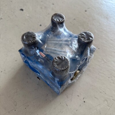 1x Rexroth LFA 40 GWA-71/A15P12 R900938119 Steuerdeckel Hydr
