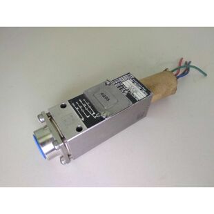 Interruptor De Presión Ajustable ITT Aerospace 122P8S34 Ran