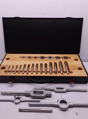 RS 300-7509 Llave Y Roscas con Macho Juegos 1/4” -1.9cm UNF