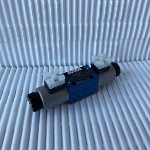 1x Bosch Rexroth 4WRA6E30-23/G24N9K4/V-589 R900921245 Propor
