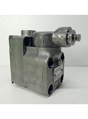 Vickers URG2-06-F-13 Unloading relief valve 1500-3000 psi -