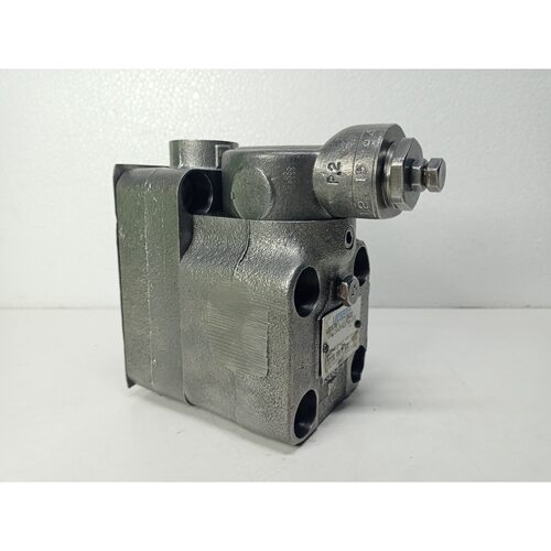 Vickers URG2-06-F-13 Unloading relief valve 1500-3000 psi -