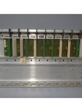 6ES57001LA11 - Siemens - 6ES5700-1LA11/Subrack CR1 Used