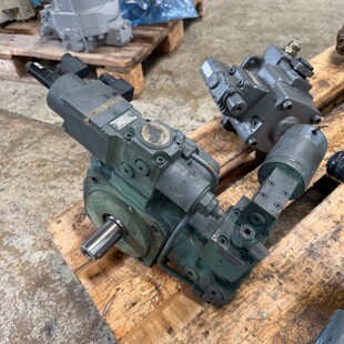 1x Rexroth 1PV2V4-18/32RA27MF160-A1-A37 *386256/3* Hydraulik