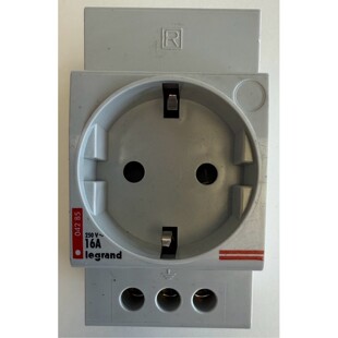 Legrand Verteilereinbausteckdose / Steckdose / 250V ~ / 16A