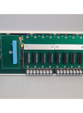 SNAPB8MC - OPTO 22 - SNAPB8MC / Rack 8 positions USED
