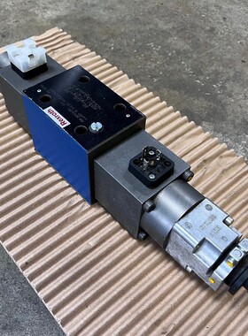 1x Bosch Rexroth 0811404080 4WRP10W63S-1X/G24Z4/M Proportion