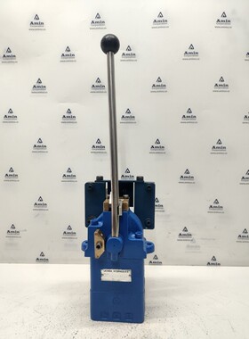 Uchida Hydraulics 2RE 7L05-13-994-1 Directional control valv