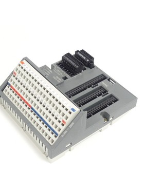 ABB DC501-CS31-AD Digital/Analog In./Out. Moudule 1SAP800400
