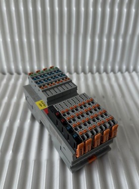 1x Phoenix Contact Axioline AXL F DO16/3 2F Erweiterungsmodu