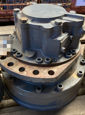 Wirtgen 186031 Fahrantrieb Asphaltfr?se W50DC PH Poclain A05