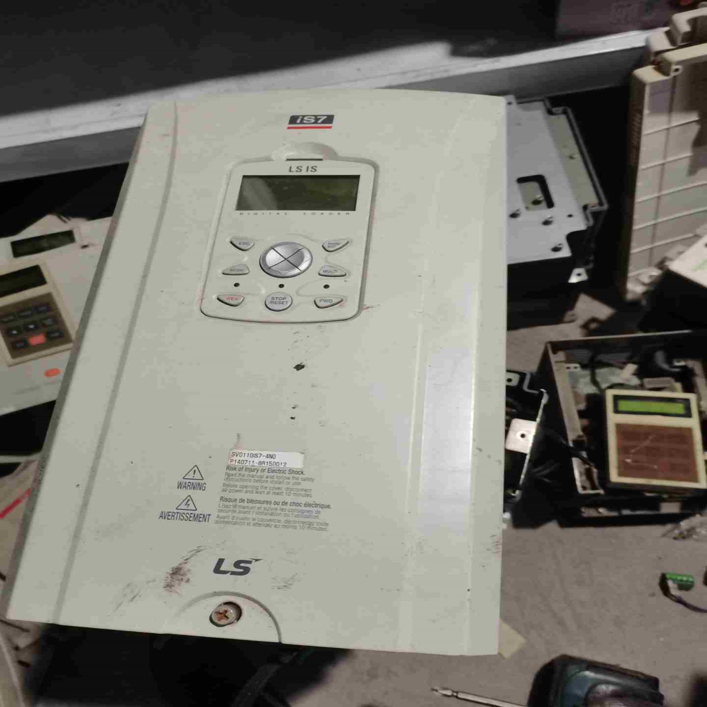 sv0110is7-4nols变频器is7 11kw 3议价