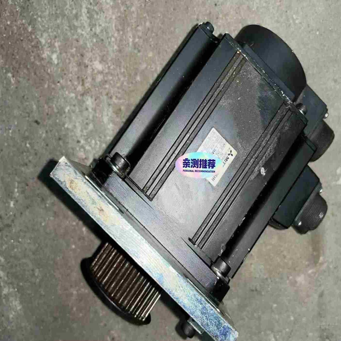 三菱伺服电机-SFS153带编码器成色很好功能好包测议价