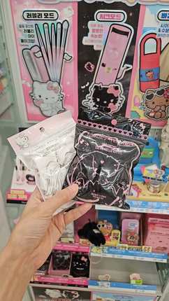 7月新品！韩国fillimilli&hellokitty限定联名天使恶魔粉扑发圈