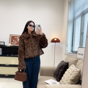 上东钱兔皮毛一体高级感保暖短款 豹纹小个子真皮草外套女时尚 新款