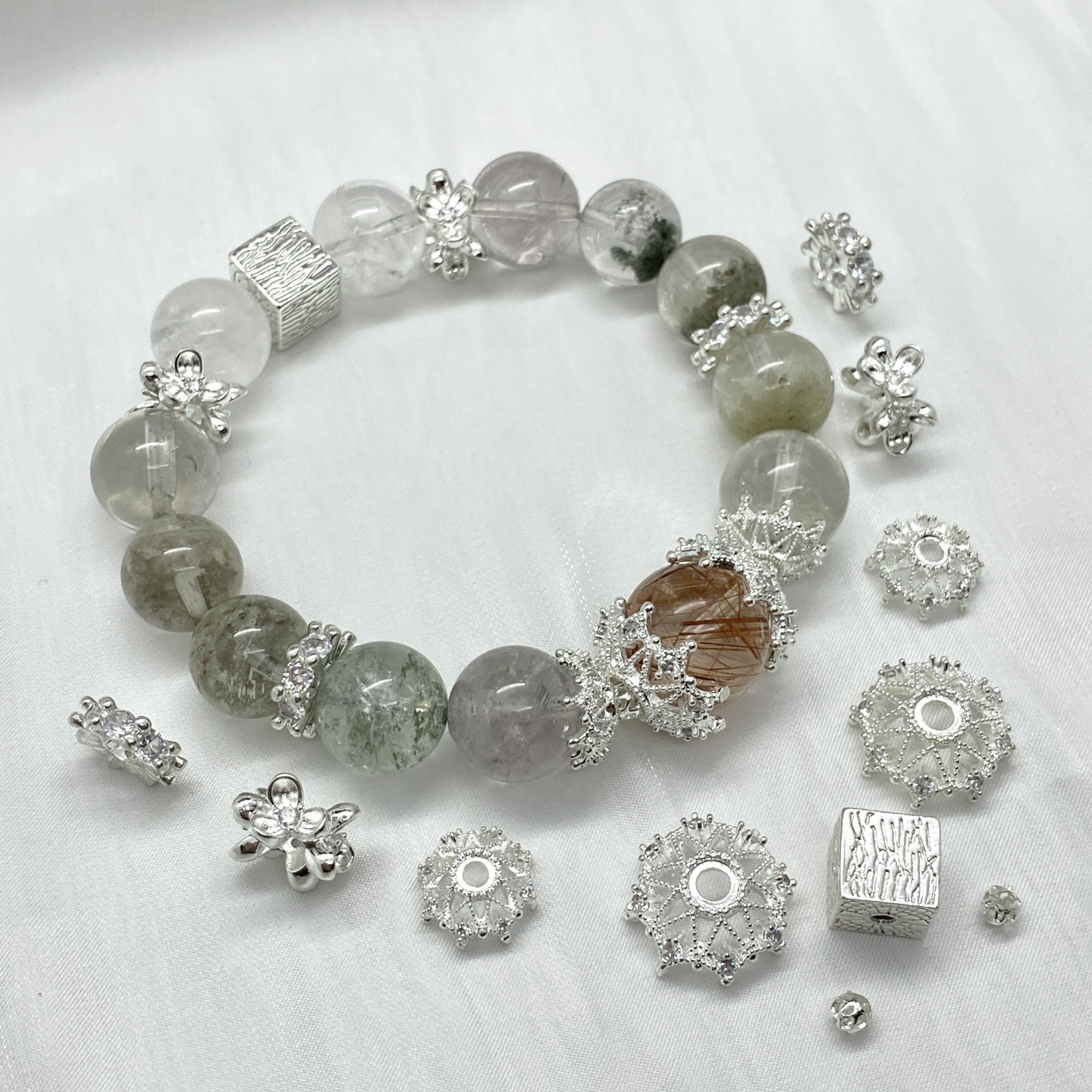 水晶diy配饰品高保色铜镀方糖隔珠锆石隔片跑环手串珠宝花托配件