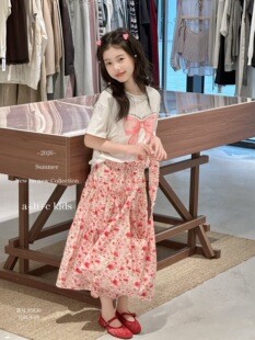 2026品牌童装女童蝴蝶结t短袖碎花半裙送小包三件套仙女裙时尚百