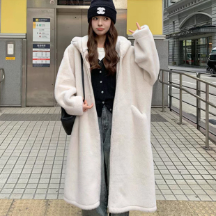 秋冬厚女长款 立领连帽仿水貂毛绒皮毛一体皮草外套环保貂大衣