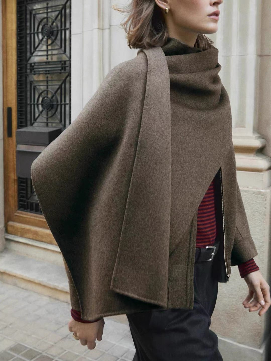 原大牌女装灰色羊毛混纺围巾斗篷式毛呢大衣外套