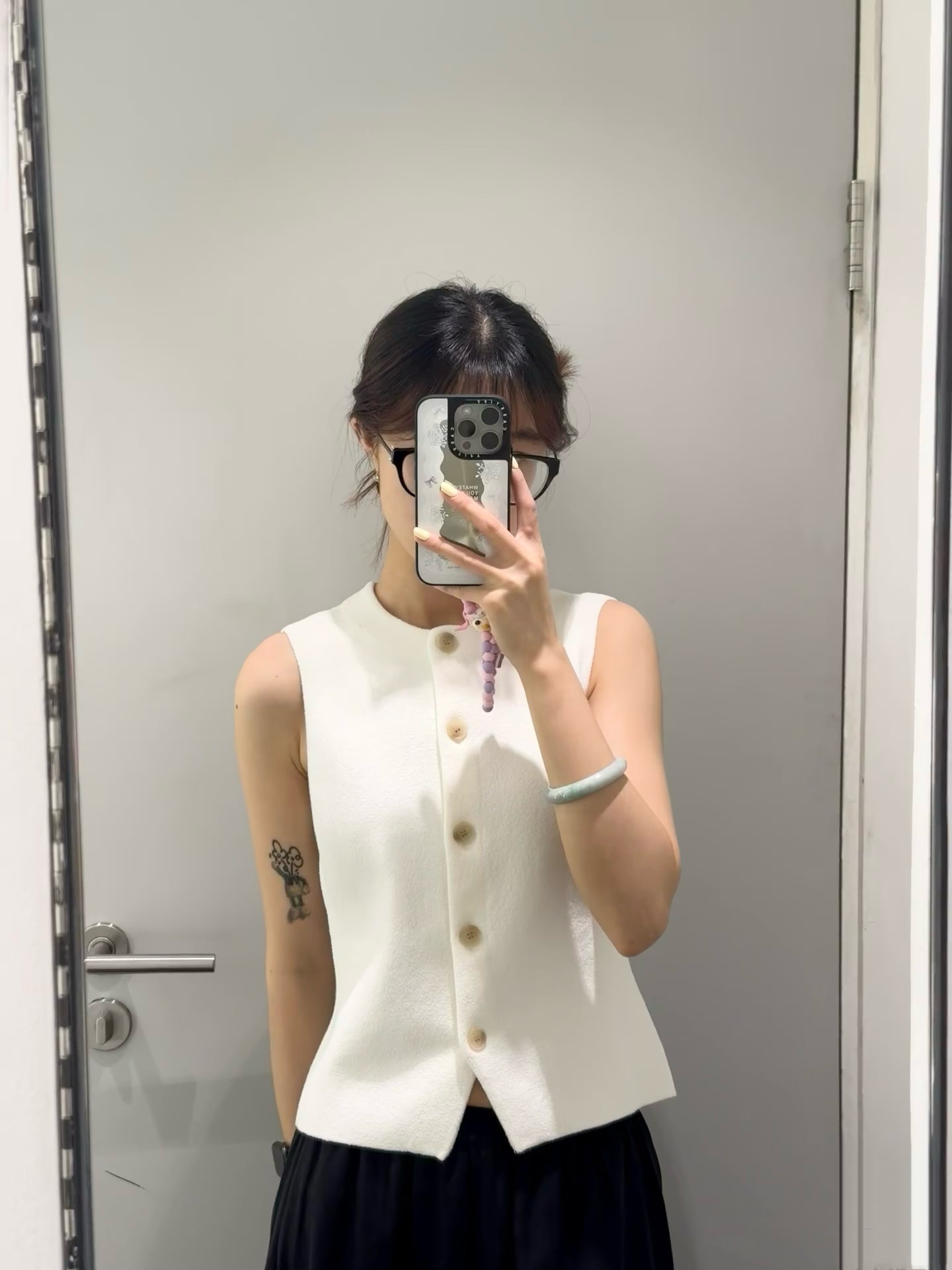 无袖单排扣圆领针织背心