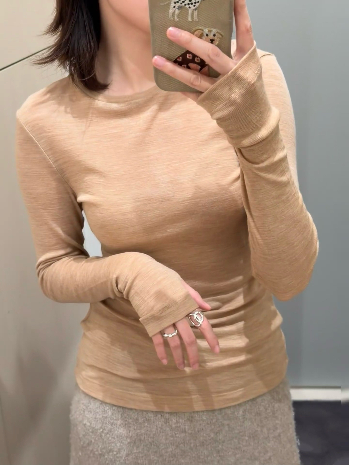 原 C&S女装修身版型美丽奴羊毛圆领长袖针织打底衫