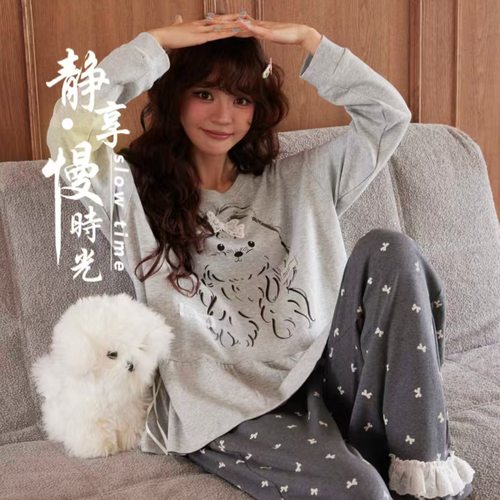 小黑狗卡通秋季蝴蝶结花边日系女