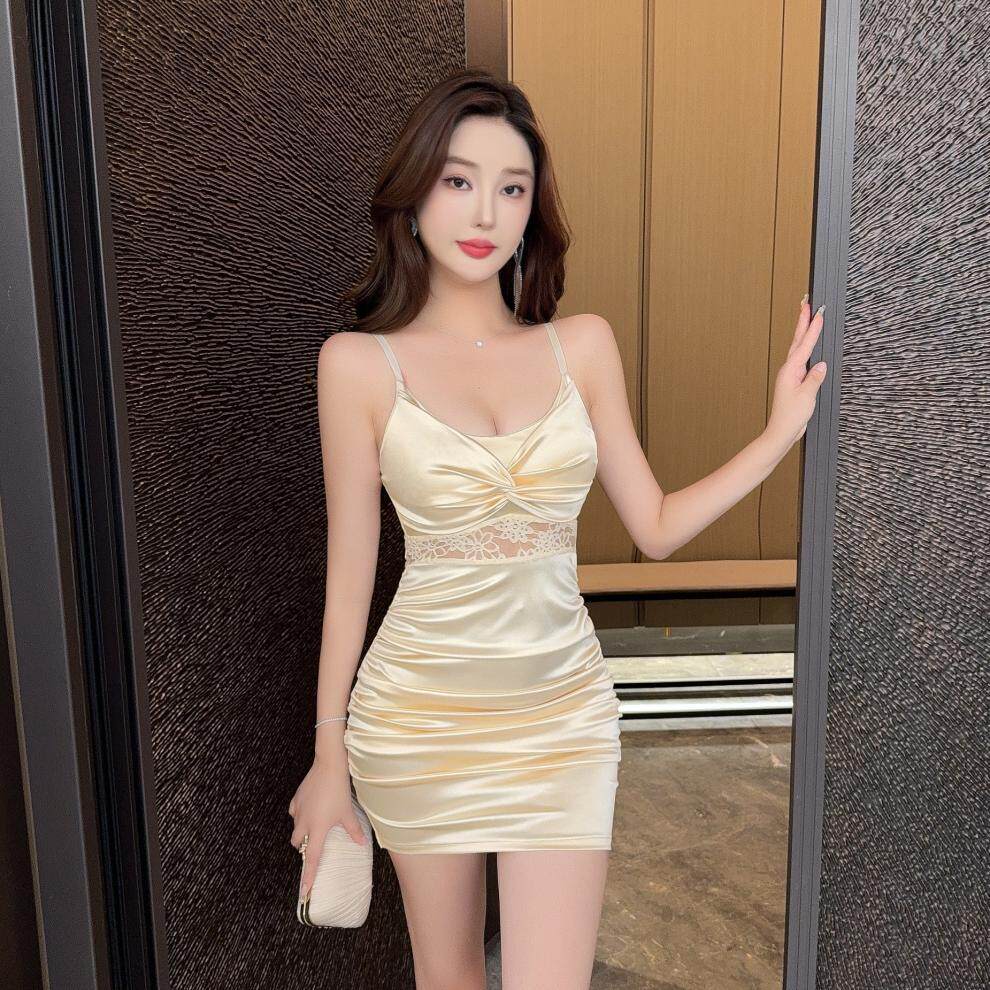 2026性感蕾丝拼接缎面吊带裙子女修身显瘦时尚气质连衣裙包臀短裙