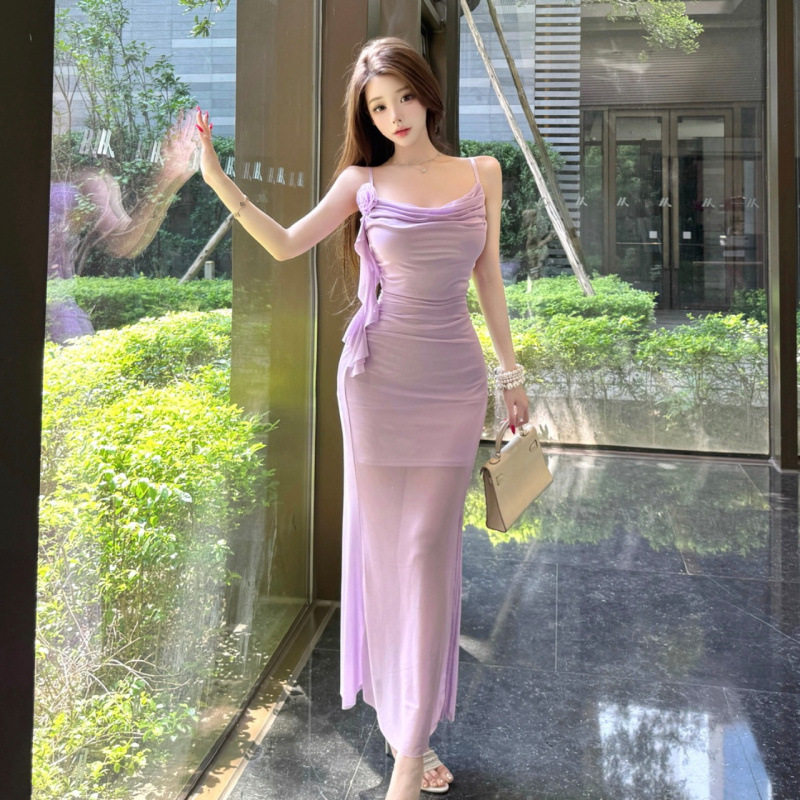 2026新款性感吊带连衣裙女装网纱拼接立体花朵修身显瘦包臀长裙子