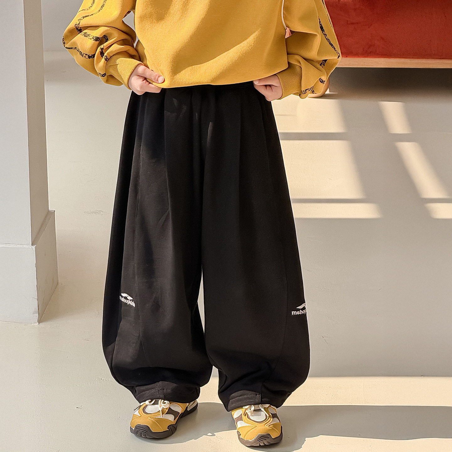 棉小铺男童卫裤儿童春季韩版2026新款百搭刺绣运动宽松童装裤子潮