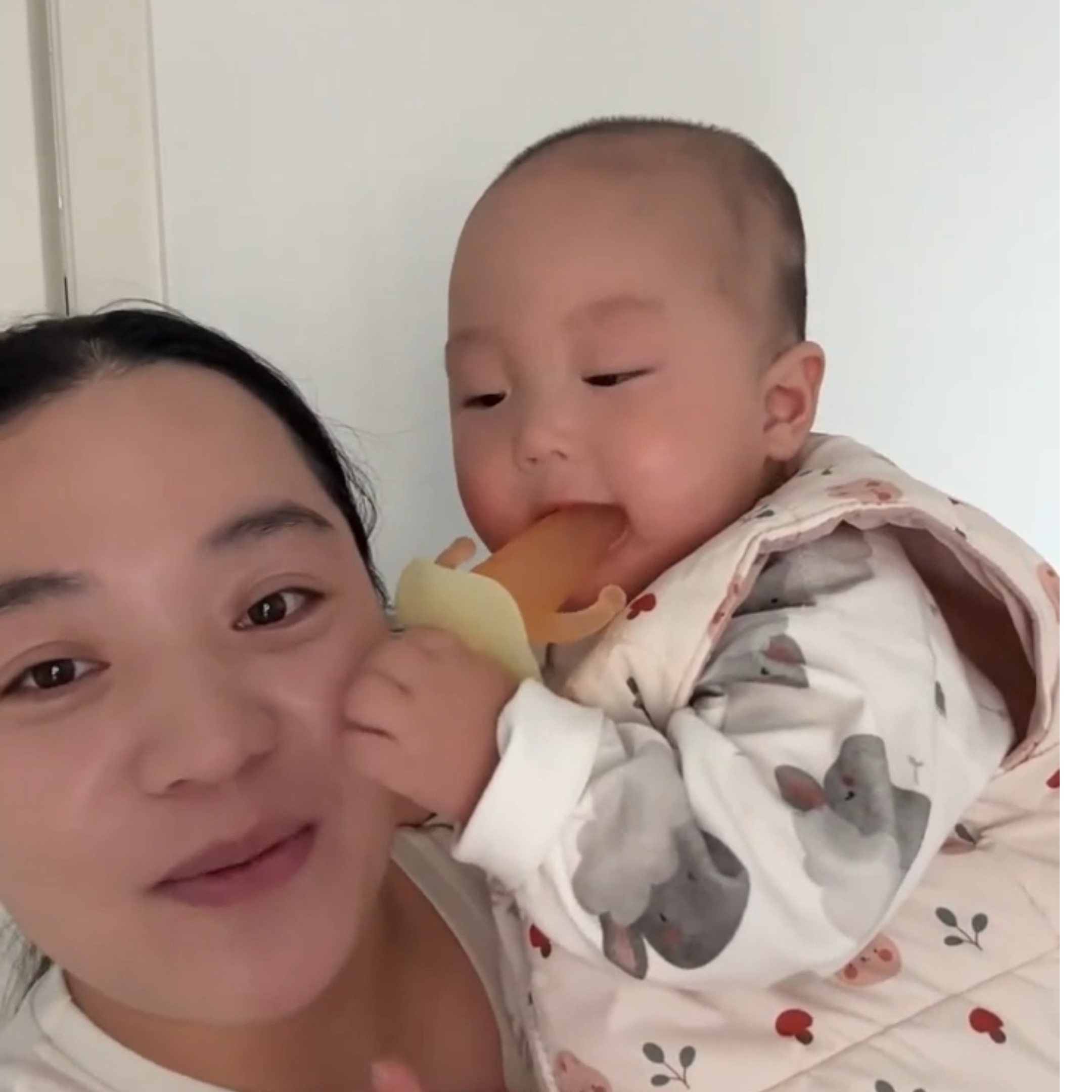 牙胶婴儿胡萝卜防惊跳全硅胶食品级可水煮宝宝磨牙棒防吃手牙胶,餐饮具,其它,淘宝优惠券,粉丝福利购,淘宝优惠卷