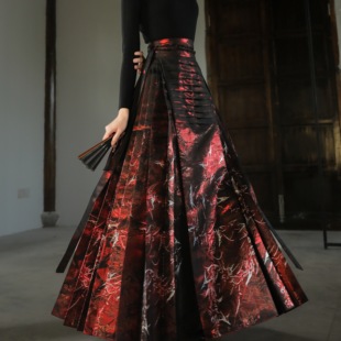 2025秋冬新款 马面裙重工汉服国风半身裙刺绣高个子小个婚服新中式