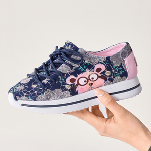 汤姆斯女鞋 透气轻便休闲布鞋 春夏季 卡通时尚 系带厚底帆布鞋 Tt&Mm