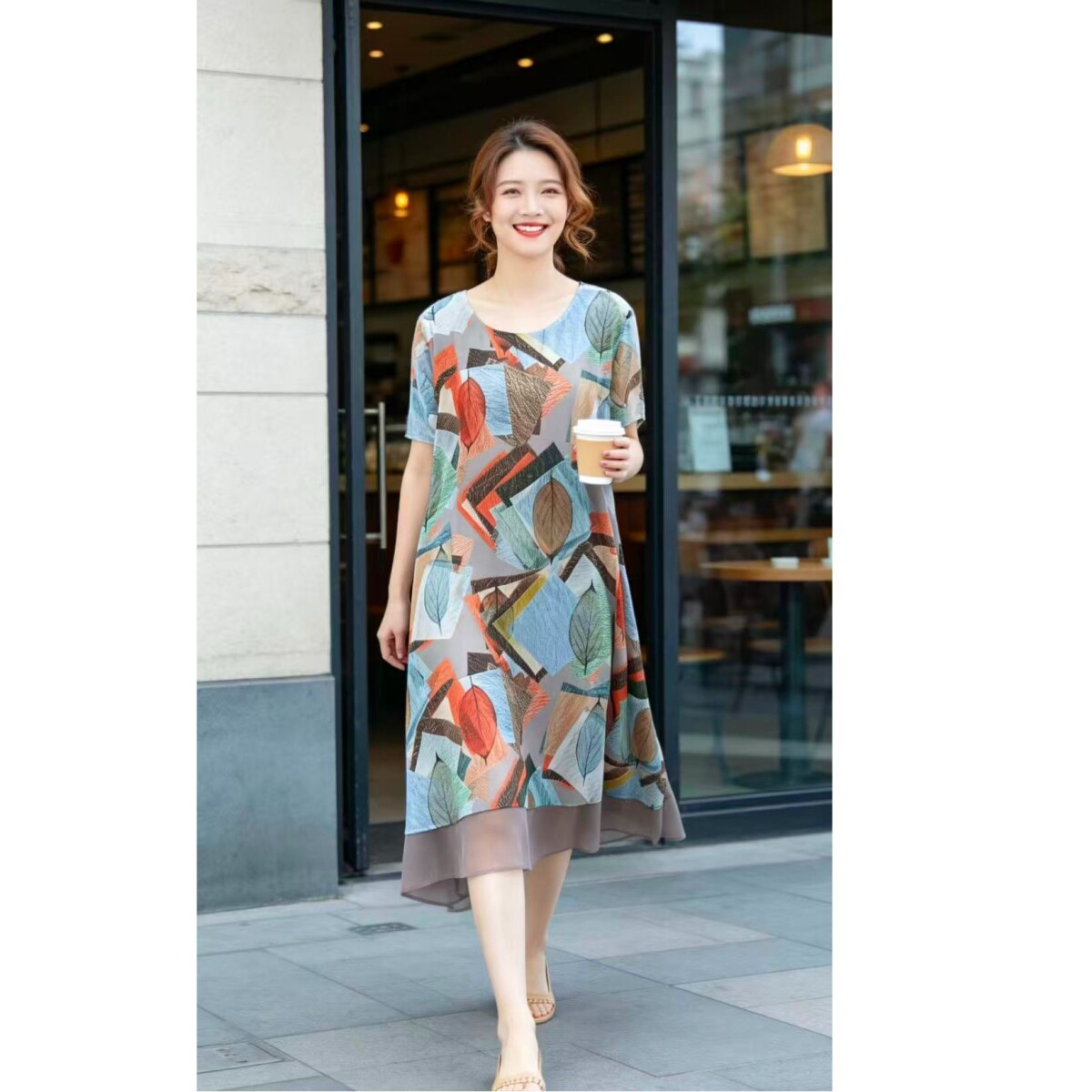 妈妈大码女装2026夏季新款连衣裙胖mm宽松雪纺短袖三亚沙滩花裙子