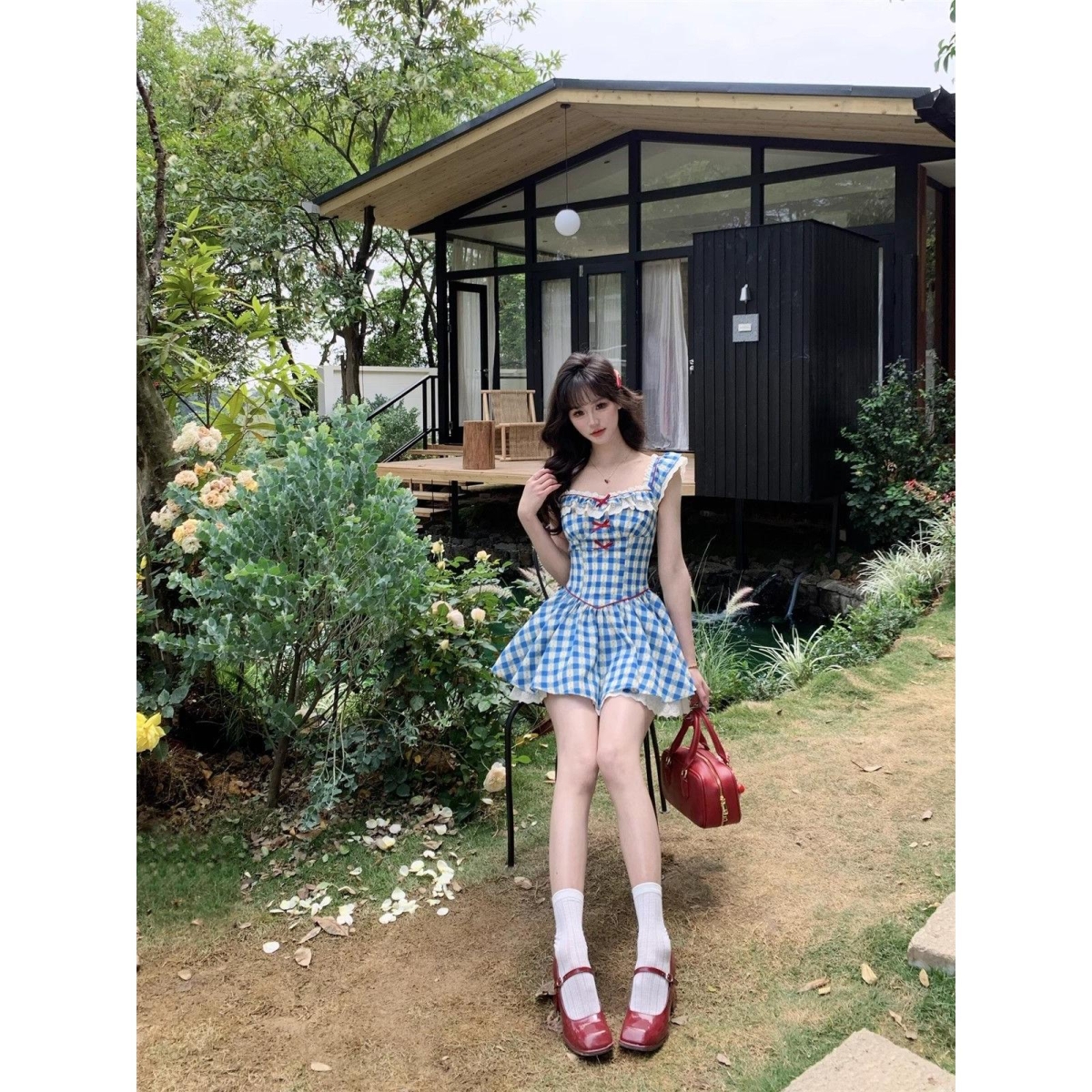2025新款夏季法式复古蓝色格子小飞袖恋爱连衣裙高级感蓬蓬裙女潮