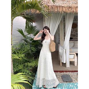 现货法式刺绣蕾丝吊带连衣裙女夏高级感气质初恋海边度假沙滩长裙