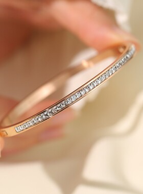 钛钢手镯女生高级感满天星镶钻精致排钻ins风小众不掉色时尚手