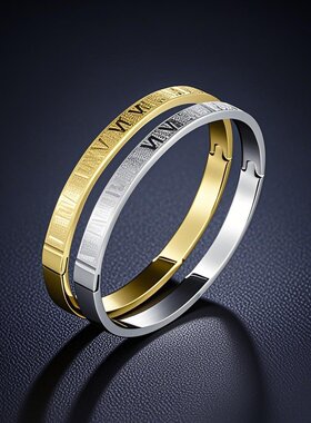 欧美风简约钛钢手镯罗马文情侣个性卡扣时尚百搭不掉色手环设计