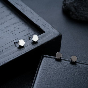 耳钉男生冷淡风黑色简约ins潮流个性新款养耳洞痞帅耳骨钉女ins风