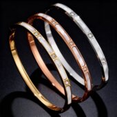 不掉色新款 女生高级感炉内真金电镀精致欧美不锈钢手镯 钛钢手镯