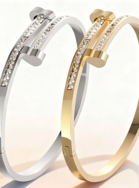 不锈钢女款钉子锆石钛钢手镯饰品三色手环现货源批