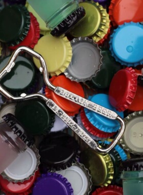 新品 日本dulton复古图案不锈钢开瓶器 家用酒吧金属钥匙扣起瓶器