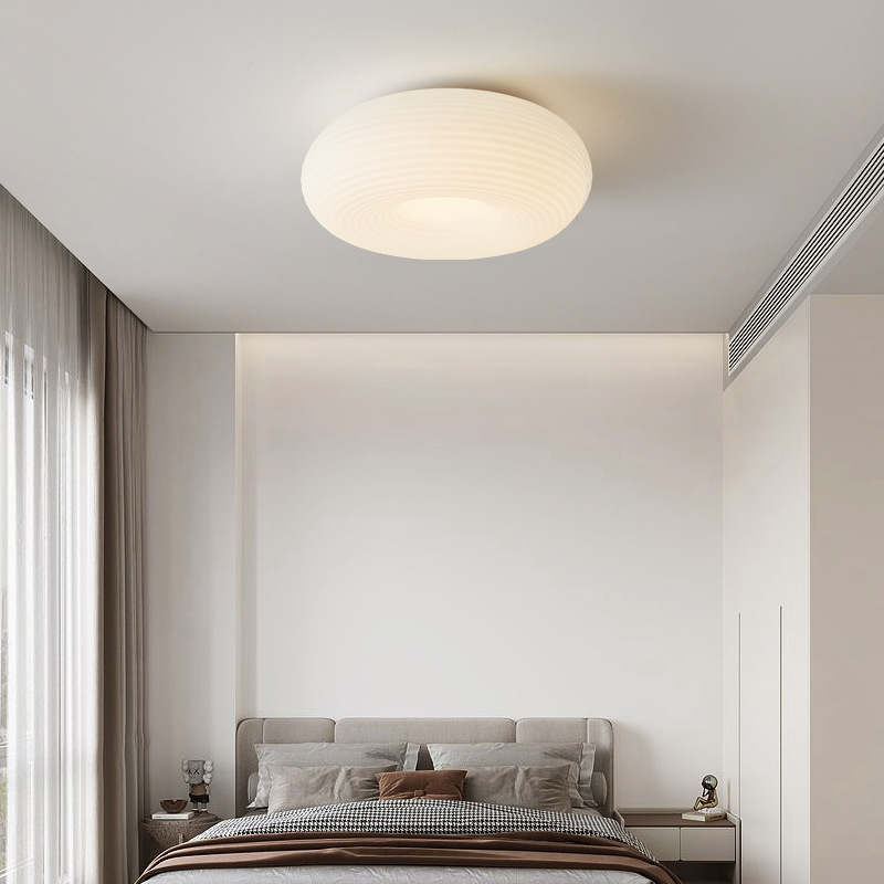 全光谱吸顶灯北欧简约现代奶油风少女房间温馨浪漫主卧室餐厅铜灯