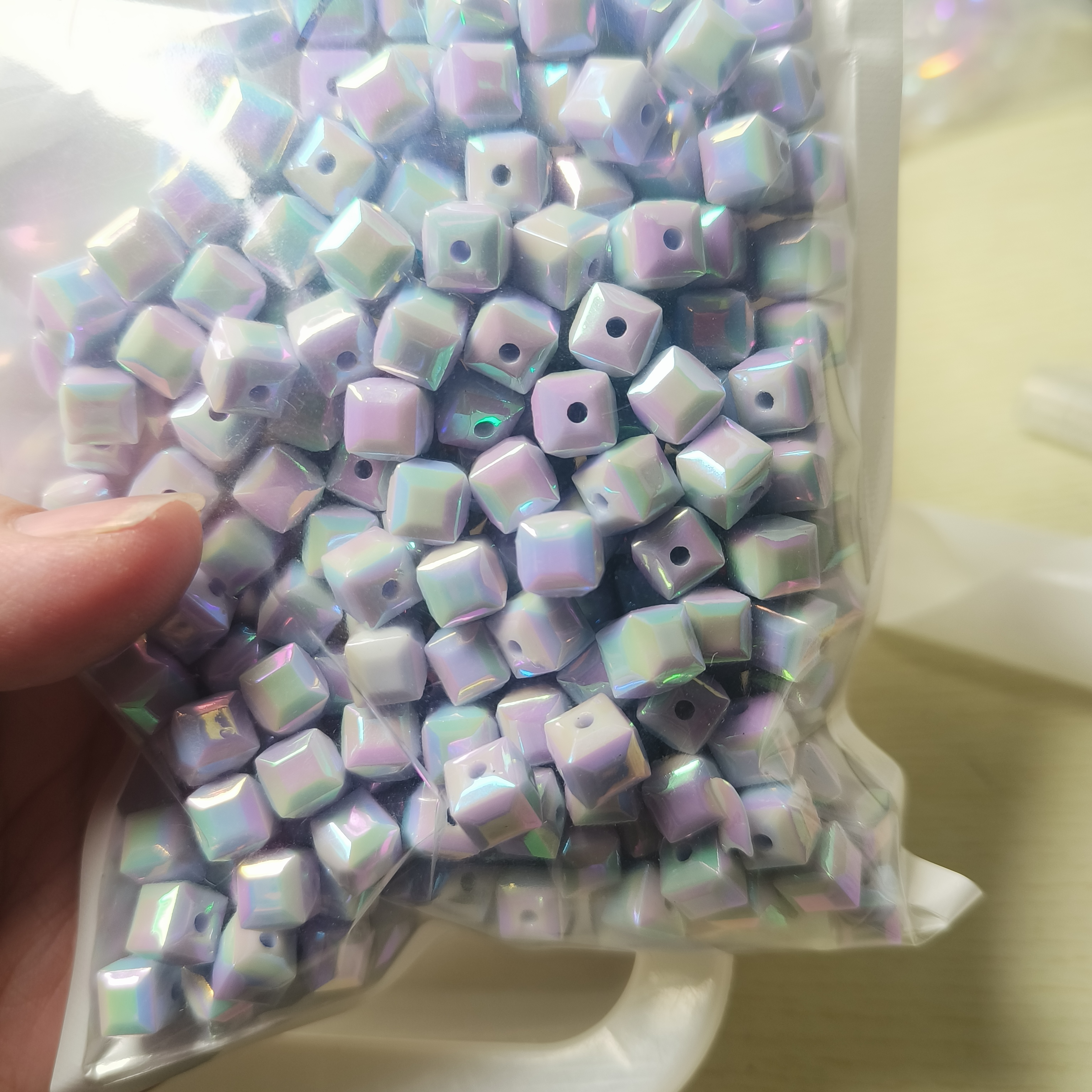 （9.9元包邮）77-026卡8实蓝色方块20颗