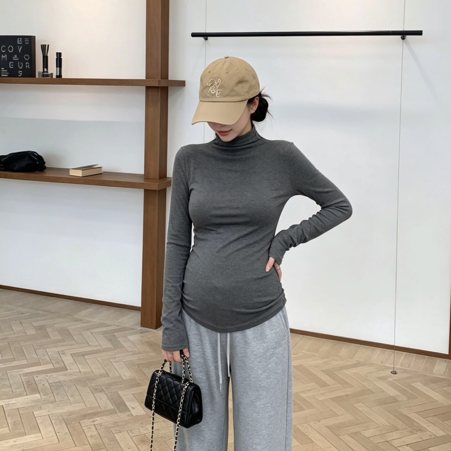 孕妇装秋冬新款时尚百搭半高领打底衫外穿修身显瘦长袖上衣加绒款